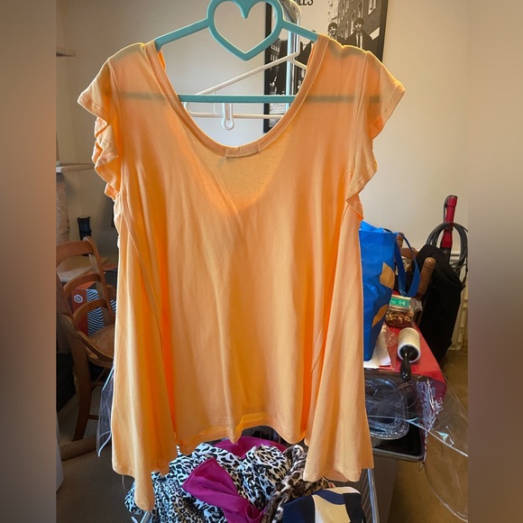 Culture Club size M V neck top. - Picture 2 of 6